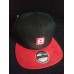 Boné Vermelho e Preto